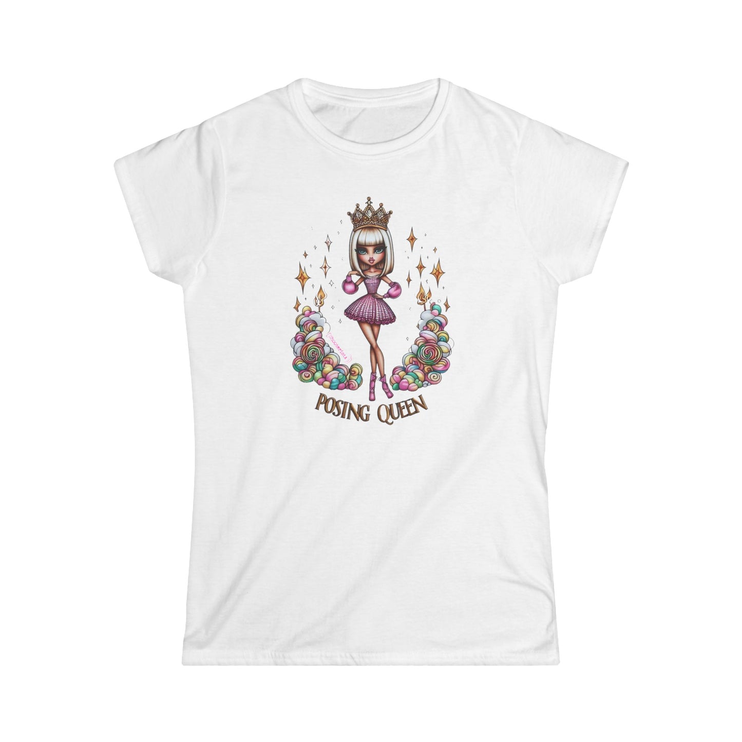 Posing queen - Women t-shirt